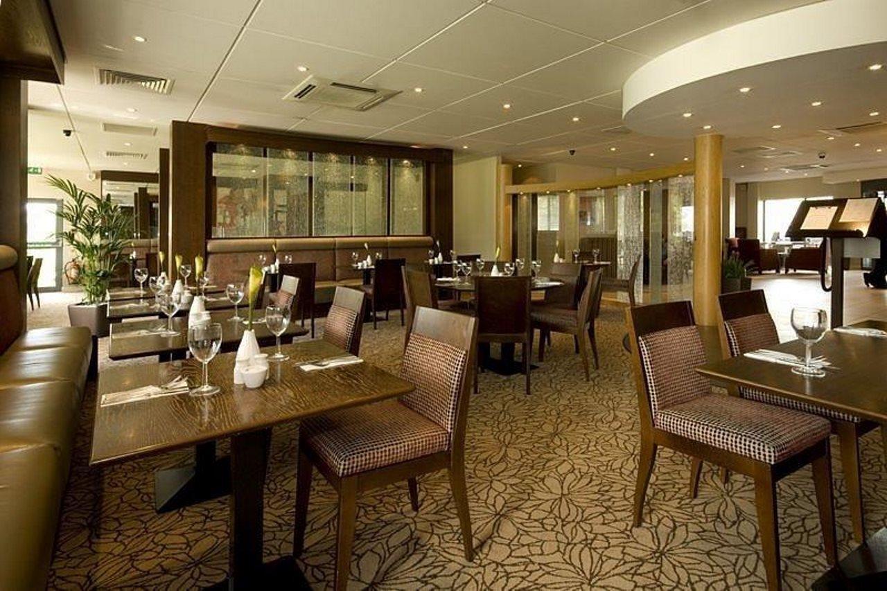 Premier Inn Castleford - Xscape, M62, Jct 32 エクステリア 写真